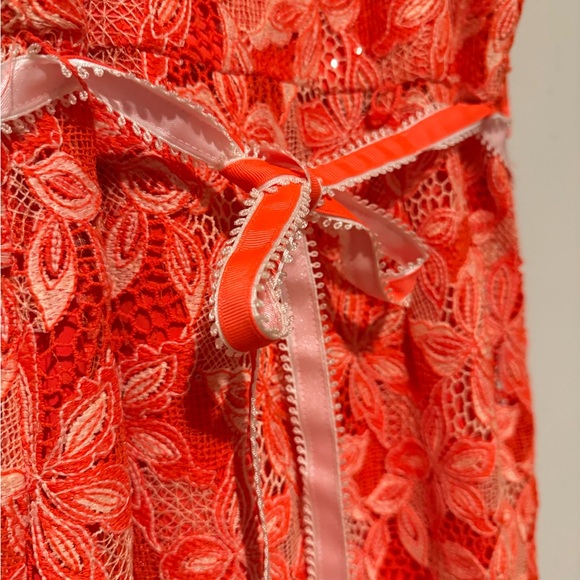 Elegant Orange Lace Dress size 8 - Picture 3 of 5